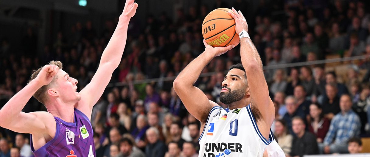 Das aktuelle Bild hat keinen Alternativtext. Der Dateiname ist: Nachbericht-Goettingen.jpg