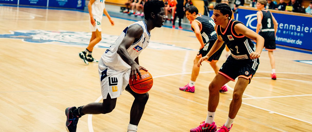 Das aktuelle Bild hat keinen Alternativtext. Der Dateiname ist: Nachbericht-KW-02.jpg