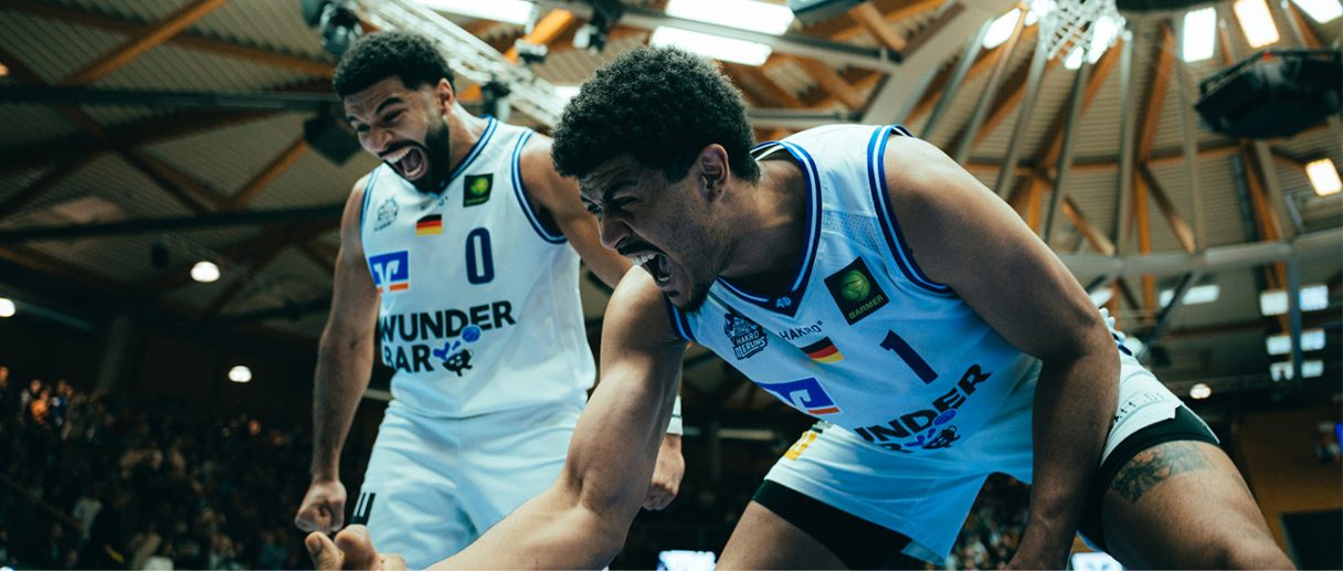 Das aktuelle Bild hat keinen Alternativtext. Der Dateiname ist: Nachbericht-Tuebingen.jpg