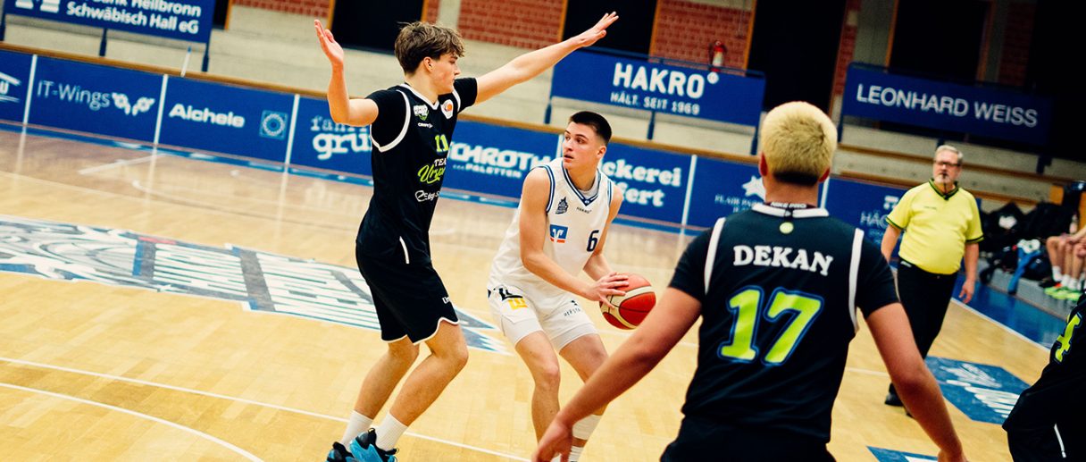 Das aktuelle Bild hat keinen Alternativtext. Der Dateiname ist: Vorbericht-KW-03.jpg