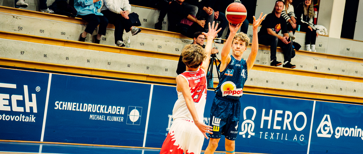 Das aktuelle Bild hat keinen Alternativtext. Der Dateiname ist: Beitragsbild-Internationale-Turniere.png