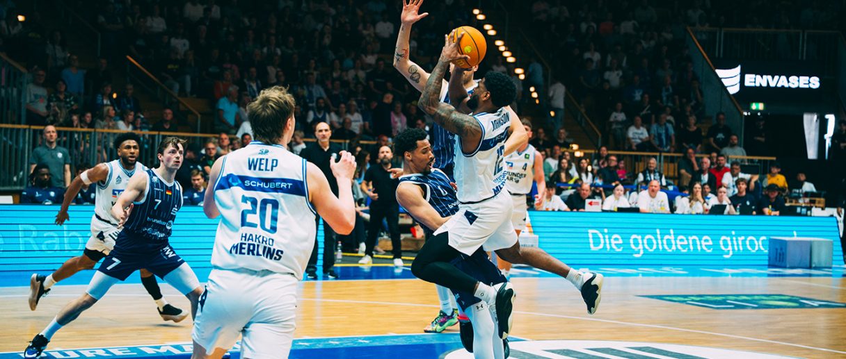 Das aktuelle Bild hat keinen Alternativtext. Der Dateiname ist: Nachbericht-Bochum.jpg