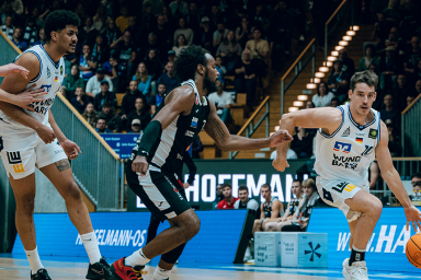 Gianni Otto beim Dribbling