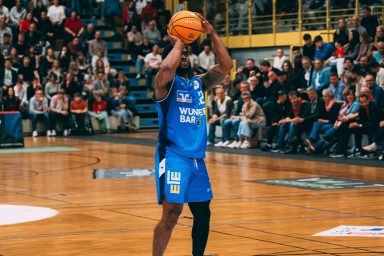 Xavier Johnson mit einem Freiwurf