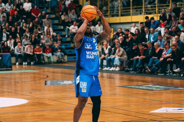 Xavier Johnson mit einem Freiwurf