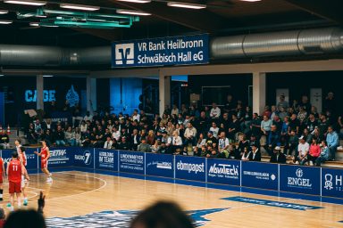 Jugend Basketballspiel in der HAKRO Arena