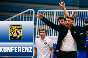 Pressekonferenz mit Merlins Headcoach Florian Flabb